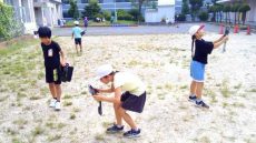 １